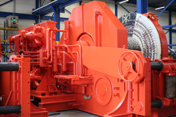 Mooring winches