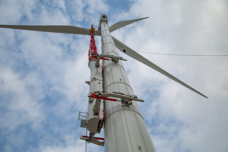 LCC climbing crane